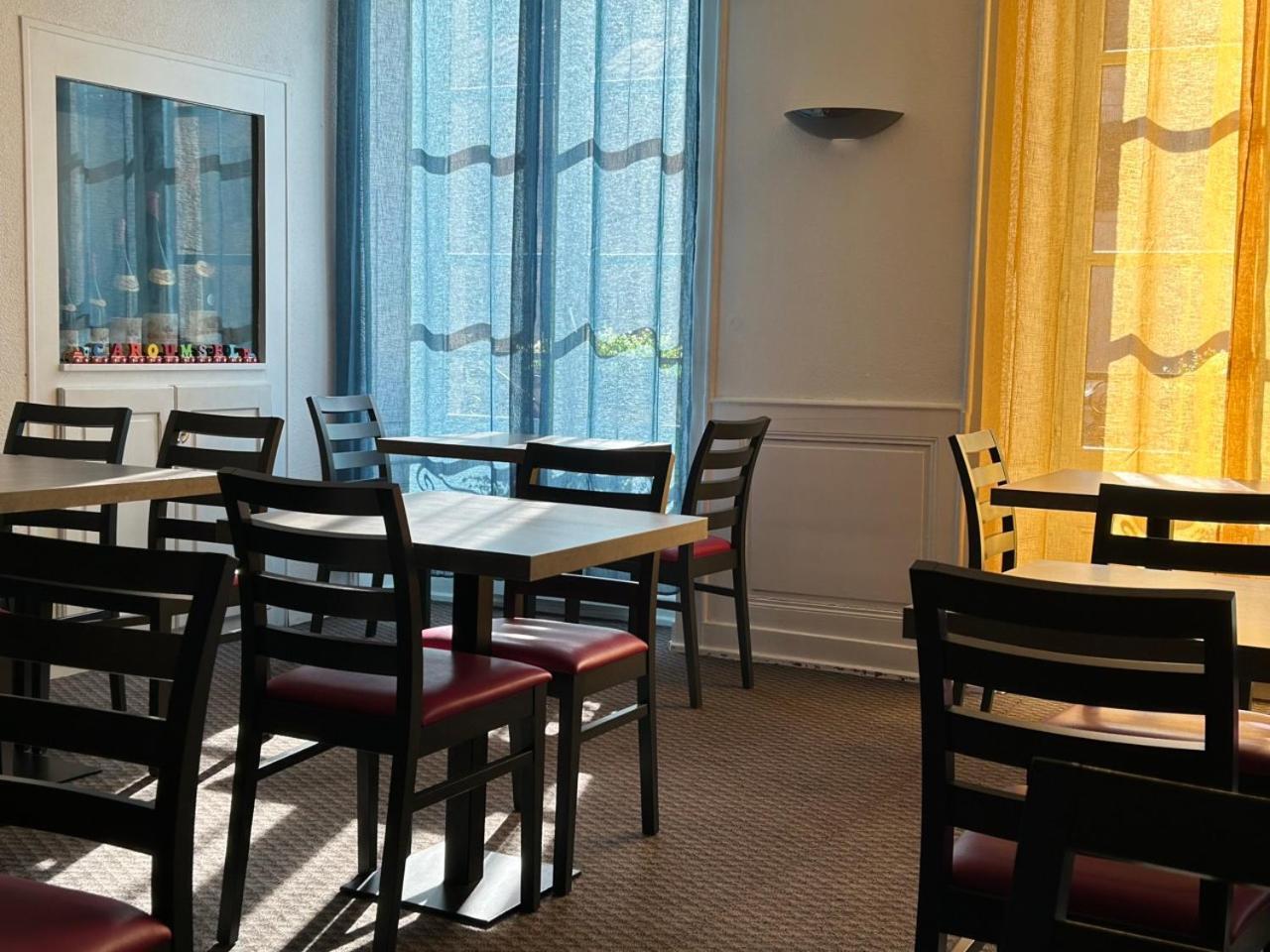 Hotel Le Lacuzon モワラン・アン・モンターニュ エクステリア 写真